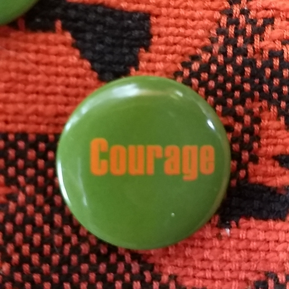 Set of 5 Vintage buttons - Picture 5 of 9